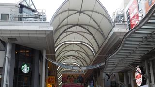 アーケード商店街