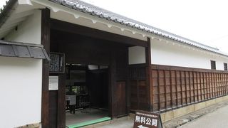 埋木舎から目と鼻の先。