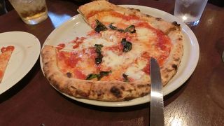 イオンモールの食堂街にあったナポリピザ屋