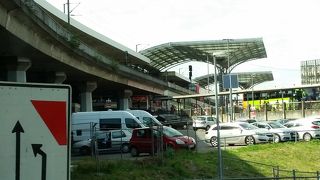 大聖堂の町の中央駅