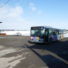 こんなバスです。JR旭川駅から旭山公園入口へ・・・