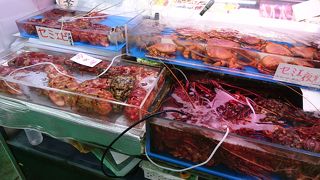 生鮮品だけじゃない。チンスコウも安かった。