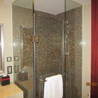 マッサージ機能の付いたシャワー