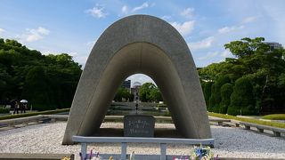 原爆の被害者に黙とう