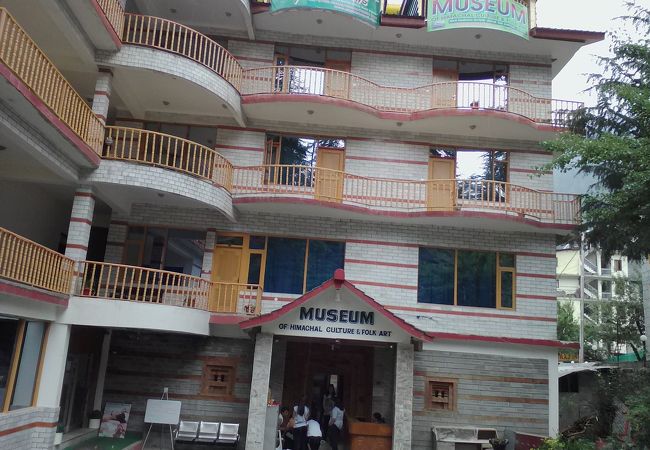 ヒマーチャル文化 & 民俗美術博物館