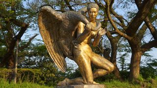 高岡銅器は色彩の多様さも大きな特徴