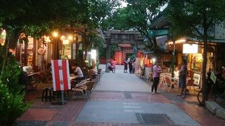 お洒落なカフェやショップがある街