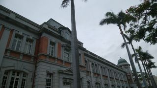 想像以上に大きな建物