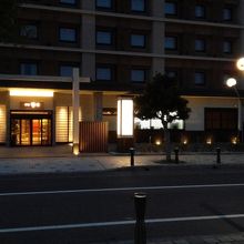 晩御飯を食べるの前に