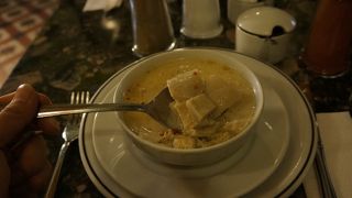 ラーレ イシュケンベジ