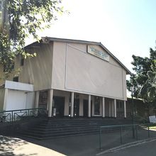 第１ターミナル。航空会社の窓口があるだけです。