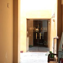 きれいな、入りやすい入口。