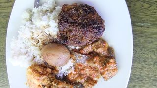 昼は満席でした