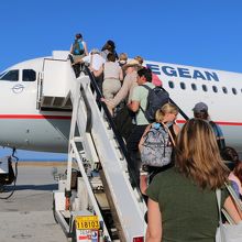 バスで移動し、当然「沖止め」です。