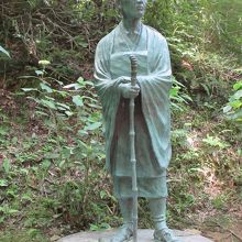 なんとなく力を感じる像でした