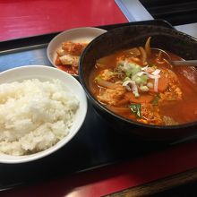 激辛牛すじ煮込みランチ