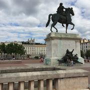 LYONリトグラフ 【ベルクール広場】 LYONリトグラフ 【ベルクール広場】 - メルカリ