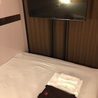 着替えもあります。テレビはヘッドホンを使います。