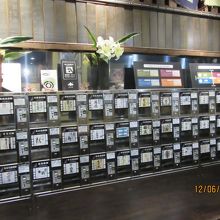 新潟の銘酒多数＝全てワンコイン