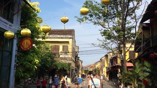 メイン通りで見どころ沢山