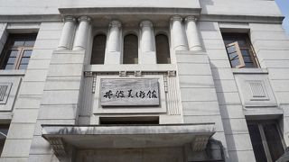 大正13年に建てられた北陸銀行井波支店