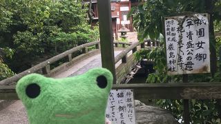 京都御苑の厳島神社