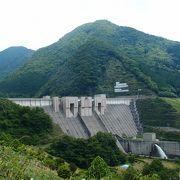 大井川水系の上流にある長島ダム