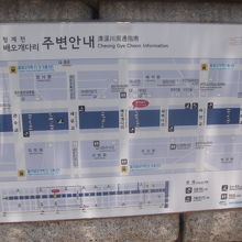 現在地が各所の掲示ですぐに確認できて便利ですね