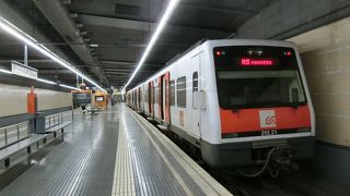 カタルーニャ鉄道にてモンセラットへ