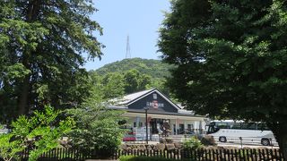 出口にある反射炉物産館