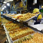 孔徳駅チカのチヂミ横丁で深夜のマッコリ とジョン