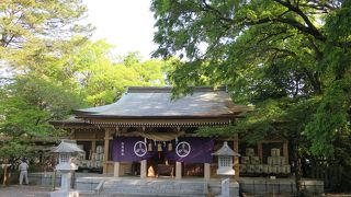 土佐藩主を祀る