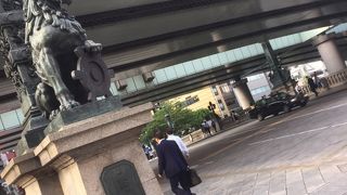 綺麗な橋だけに残念