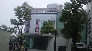 川崎のファッションビル