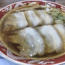 チャーシューメン大盛りが８００円。