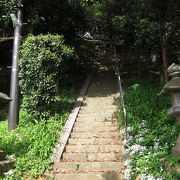 入口がわかりづらい神社