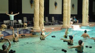 ちょっと迷路のようでわかりにくい。