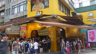 永康街の中心的お店になりました。ここが街の目印です。氷の口当たりがやさしい。