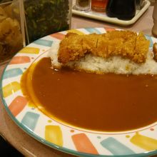 チキンカツカレーです。