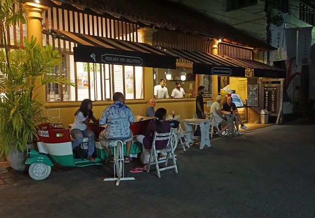 ペドラー通りのお洒落なジェラート店。