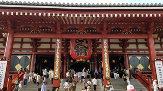 東京を代表する歴史ある寺院の本堂