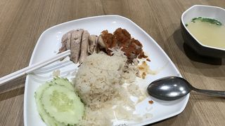 フードコートは清潔