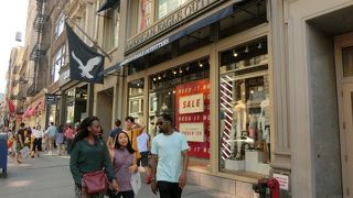 アメリカン イーグル アウトフィッターズ (ソーホー店)