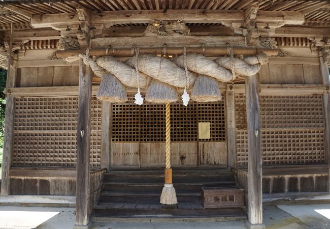 三屋神社