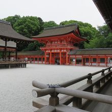 境内は雰囲気あり