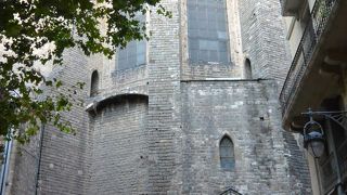 旧市街にある広場