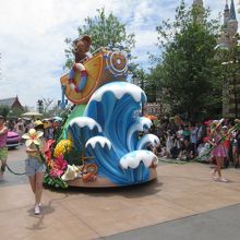 ディズニー パレード (米奇童話専列)
