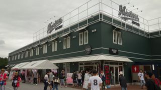 マリーンズのグッズがいっぱい