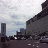 宍道湖に面して建つホテルです。