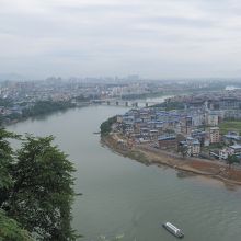 南方の桂林中心部の眺望